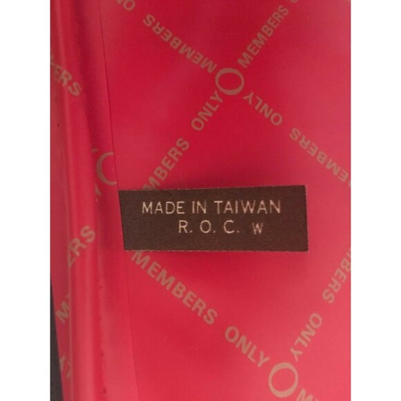 Vintage Members Only 14"x 20" X 7" Travel Luggage suitcase Carry-on/no Strap Red - Picture 7 of 9